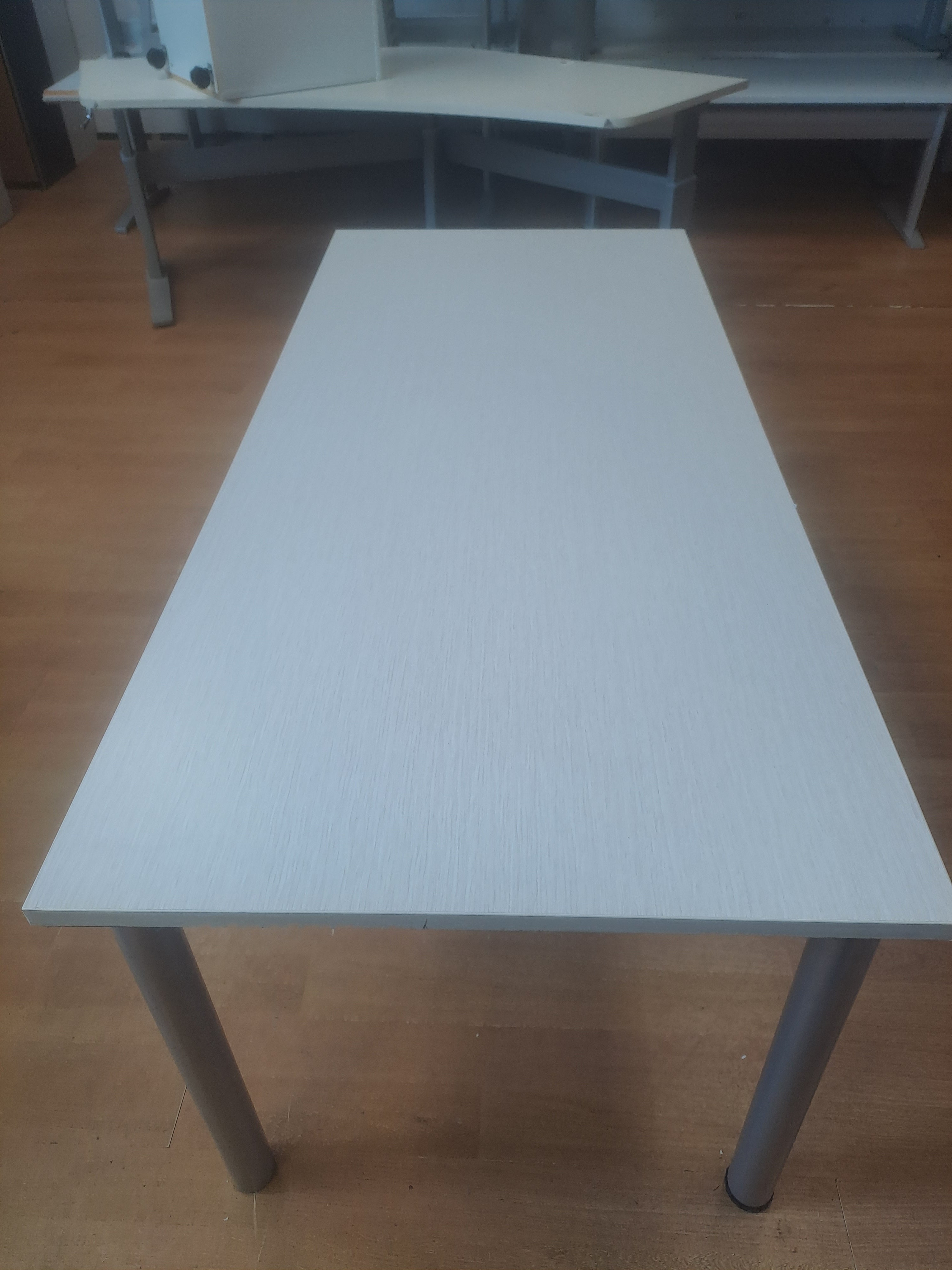 Table/Desk-Gray