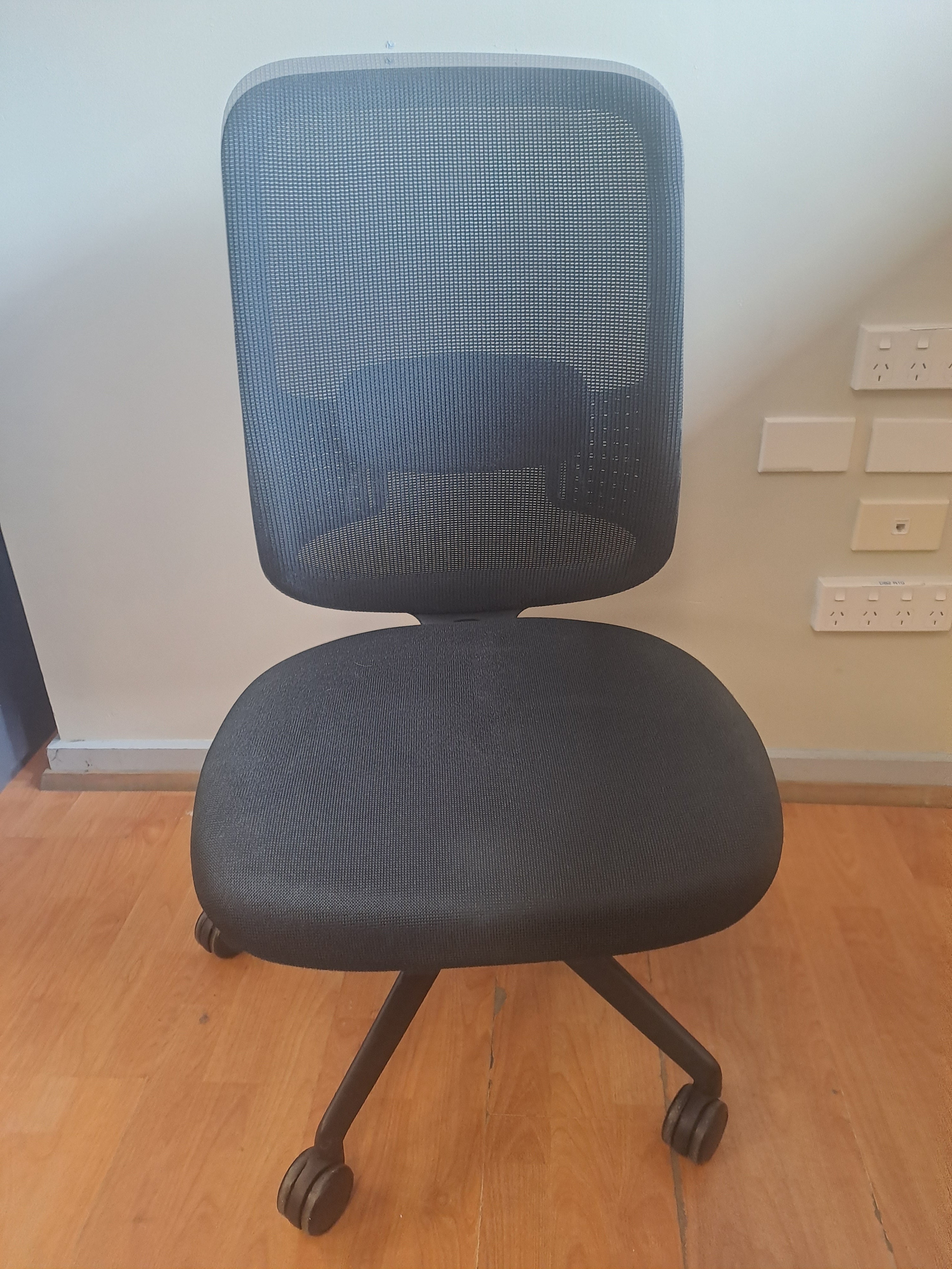Ensson Office Chair-Black
