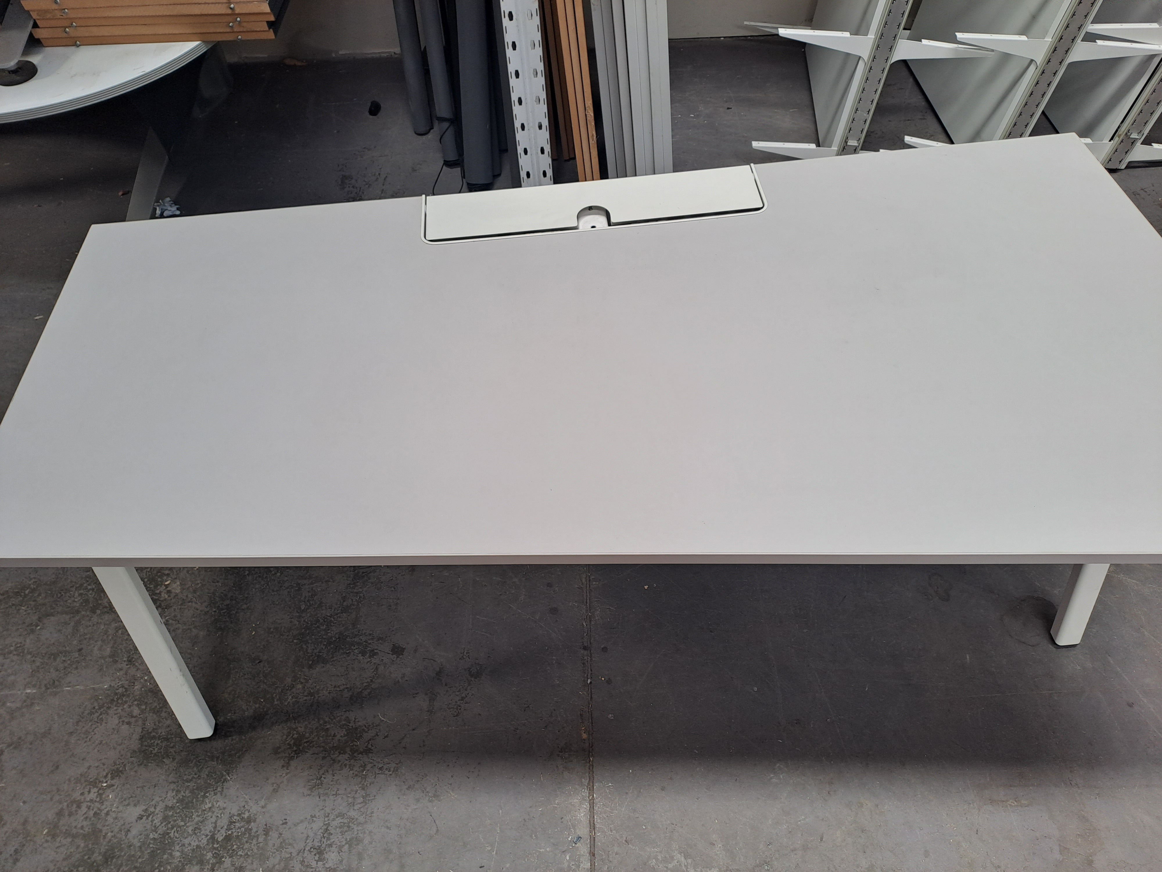 Angle Desk-Gray