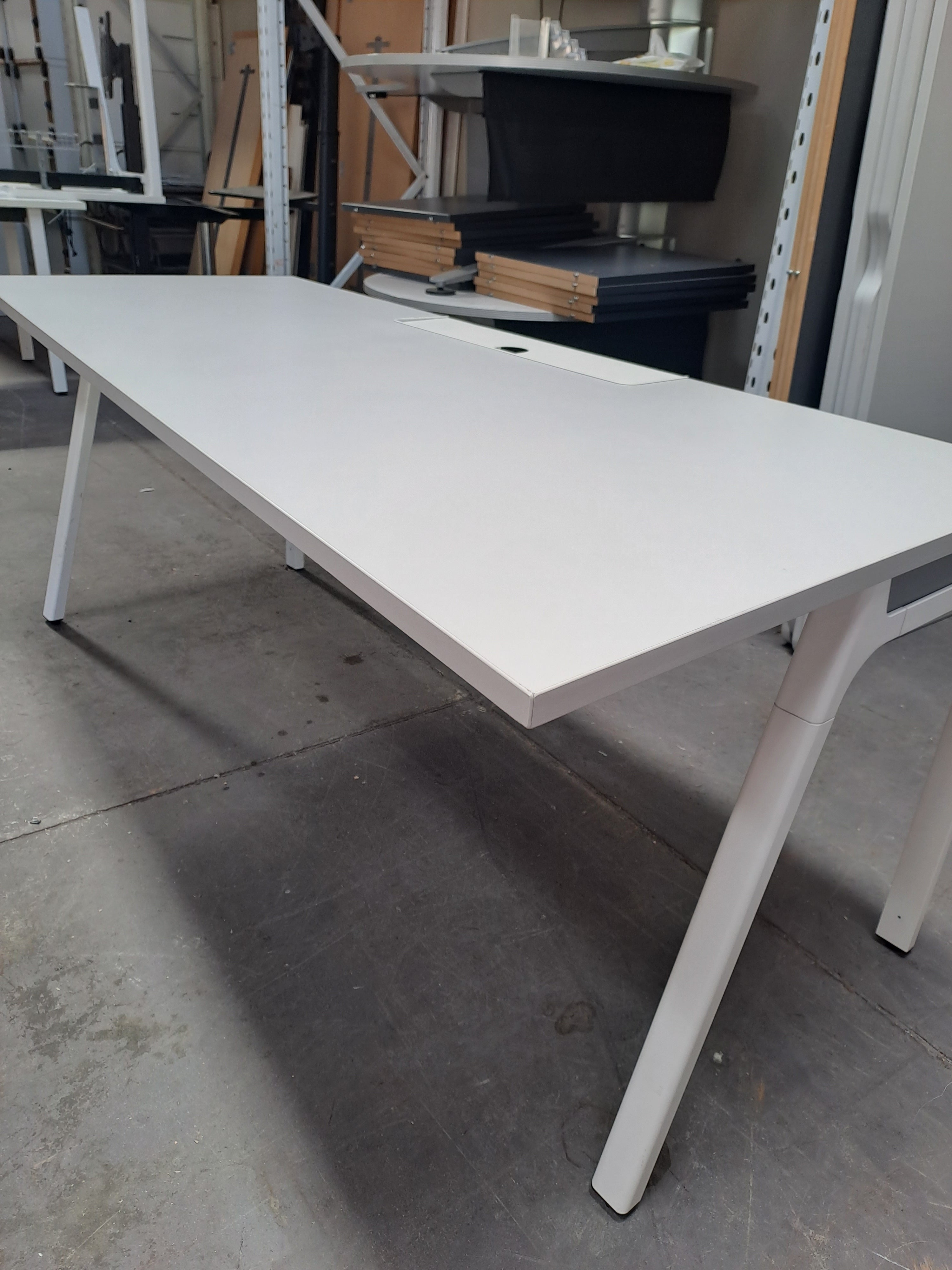 Angle Desk-Gray