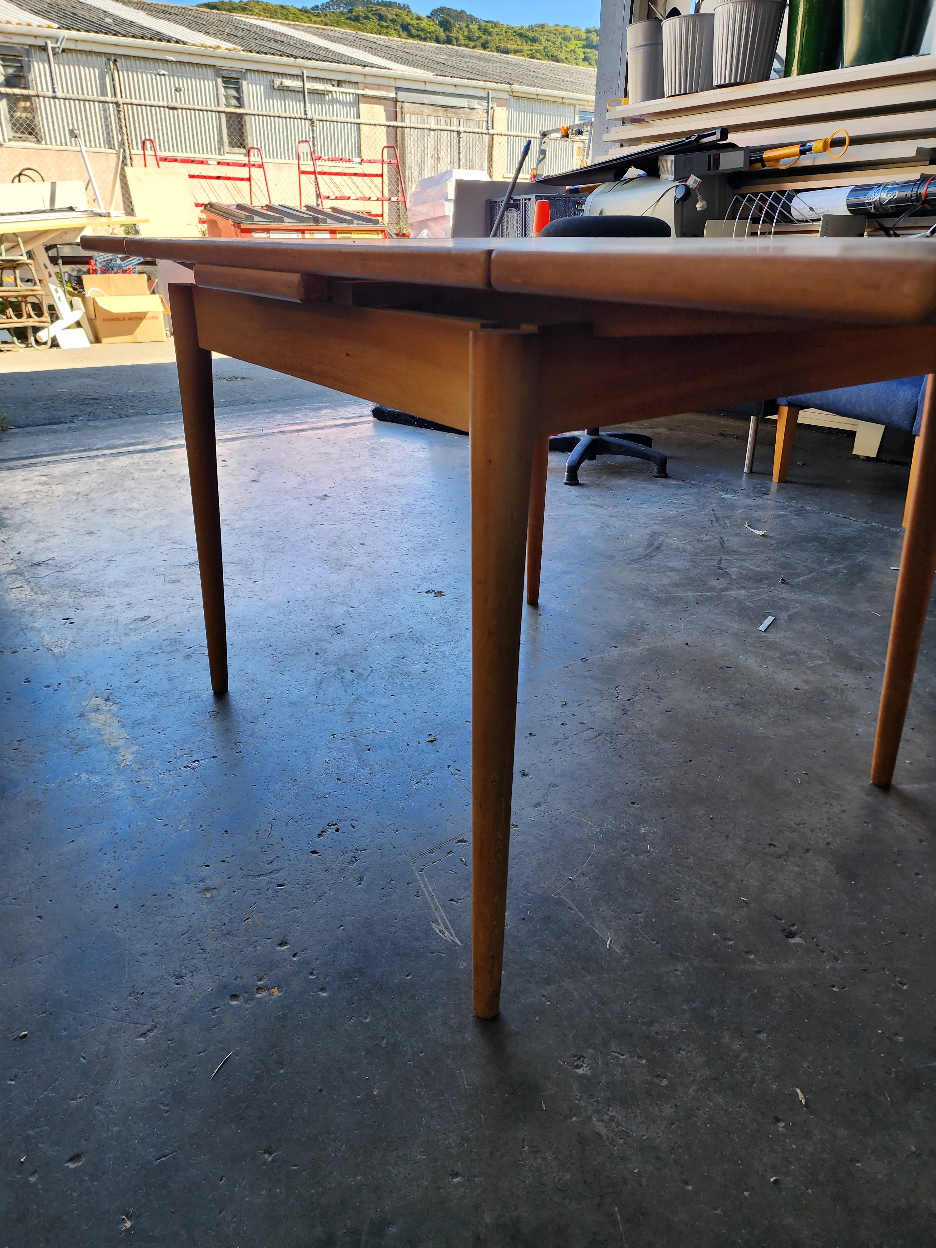Dinning Table-Vintage
