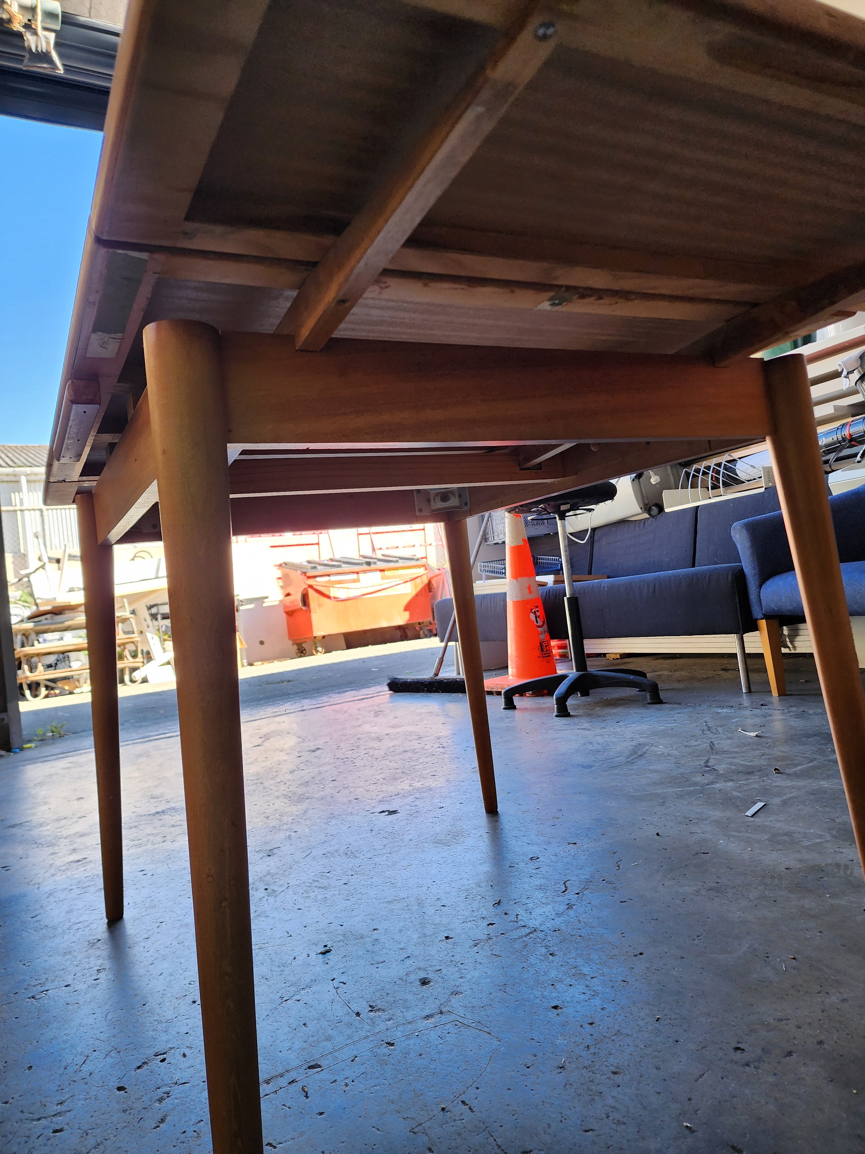 Dinning Table-Vintage