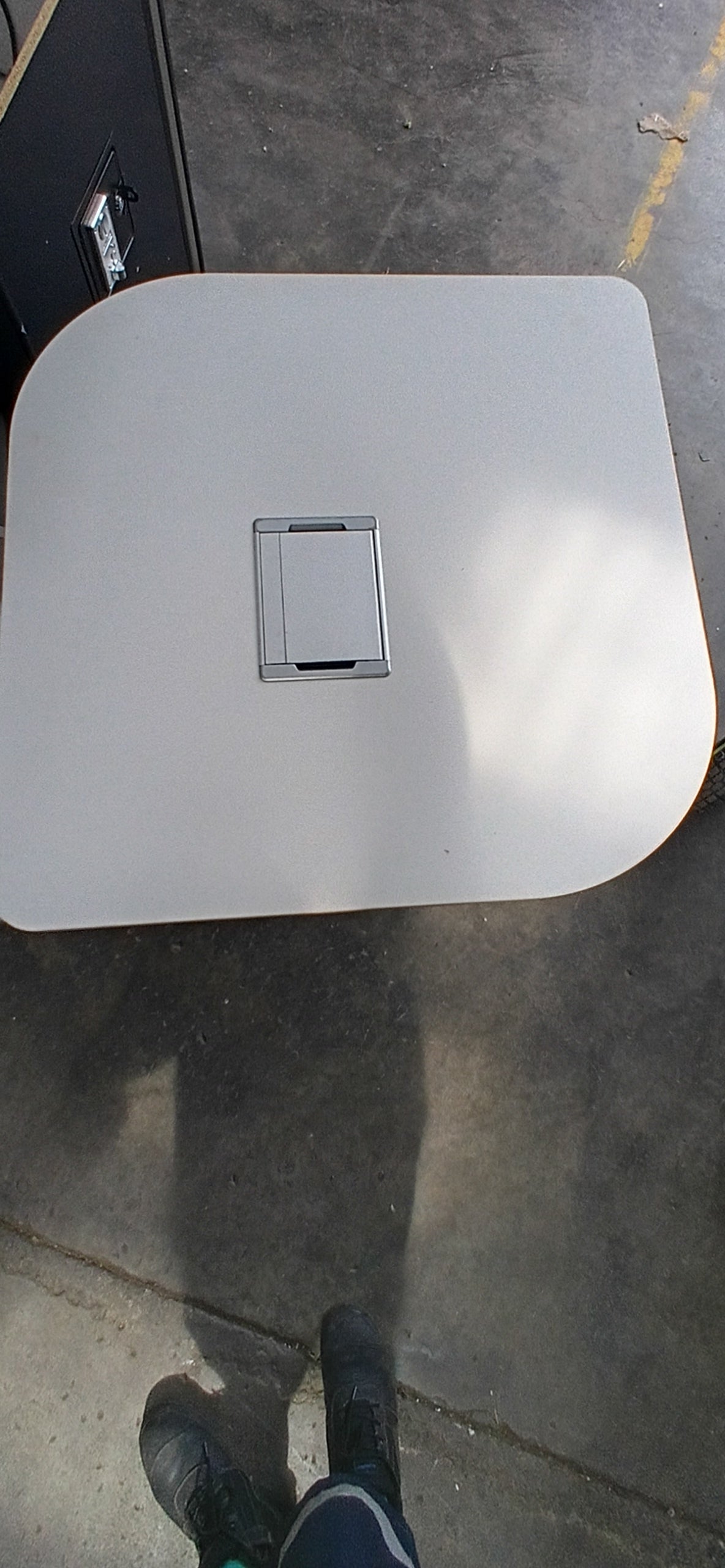 Square Table-White