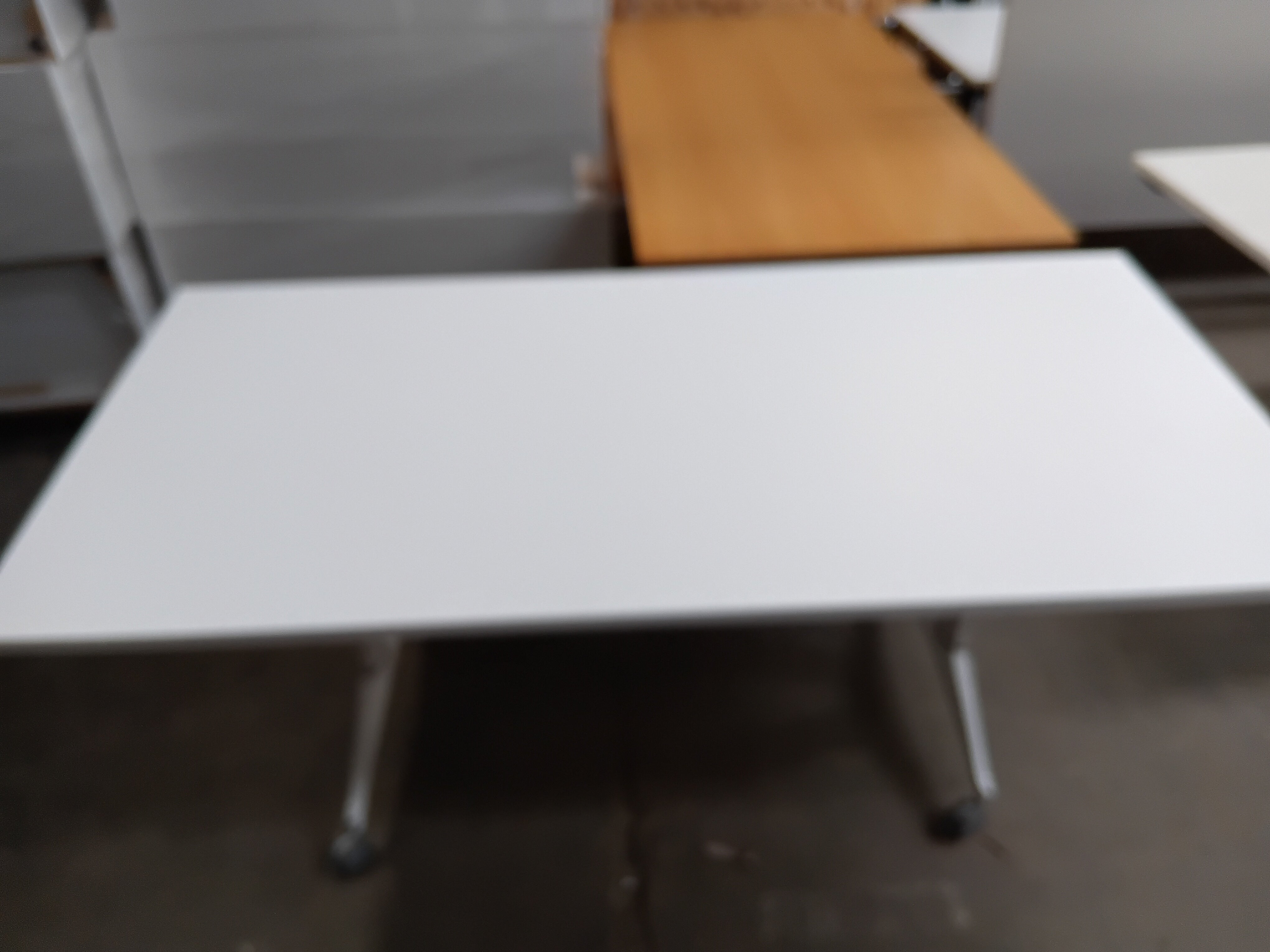 Flip Table-White