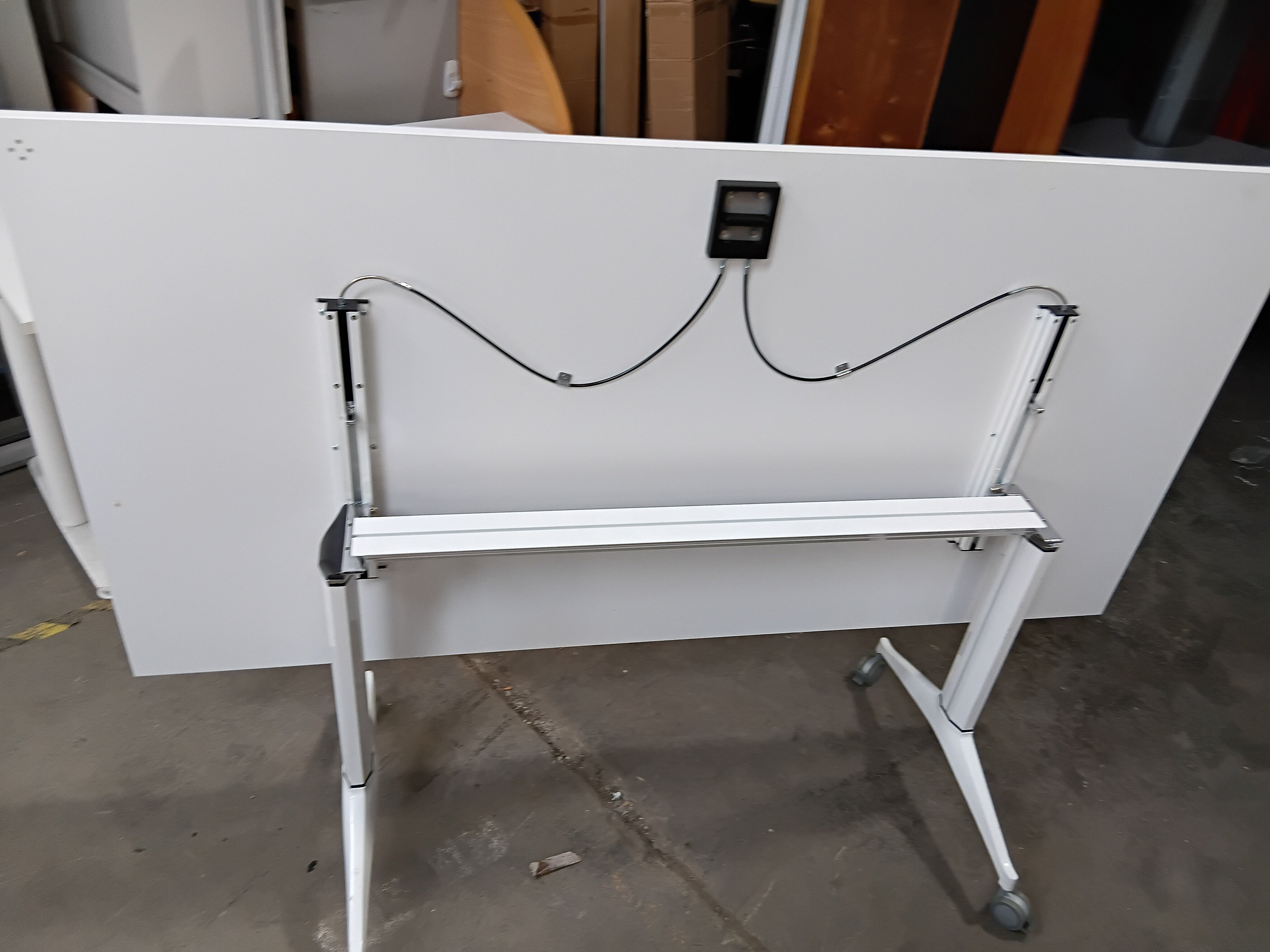 Flip Table-White