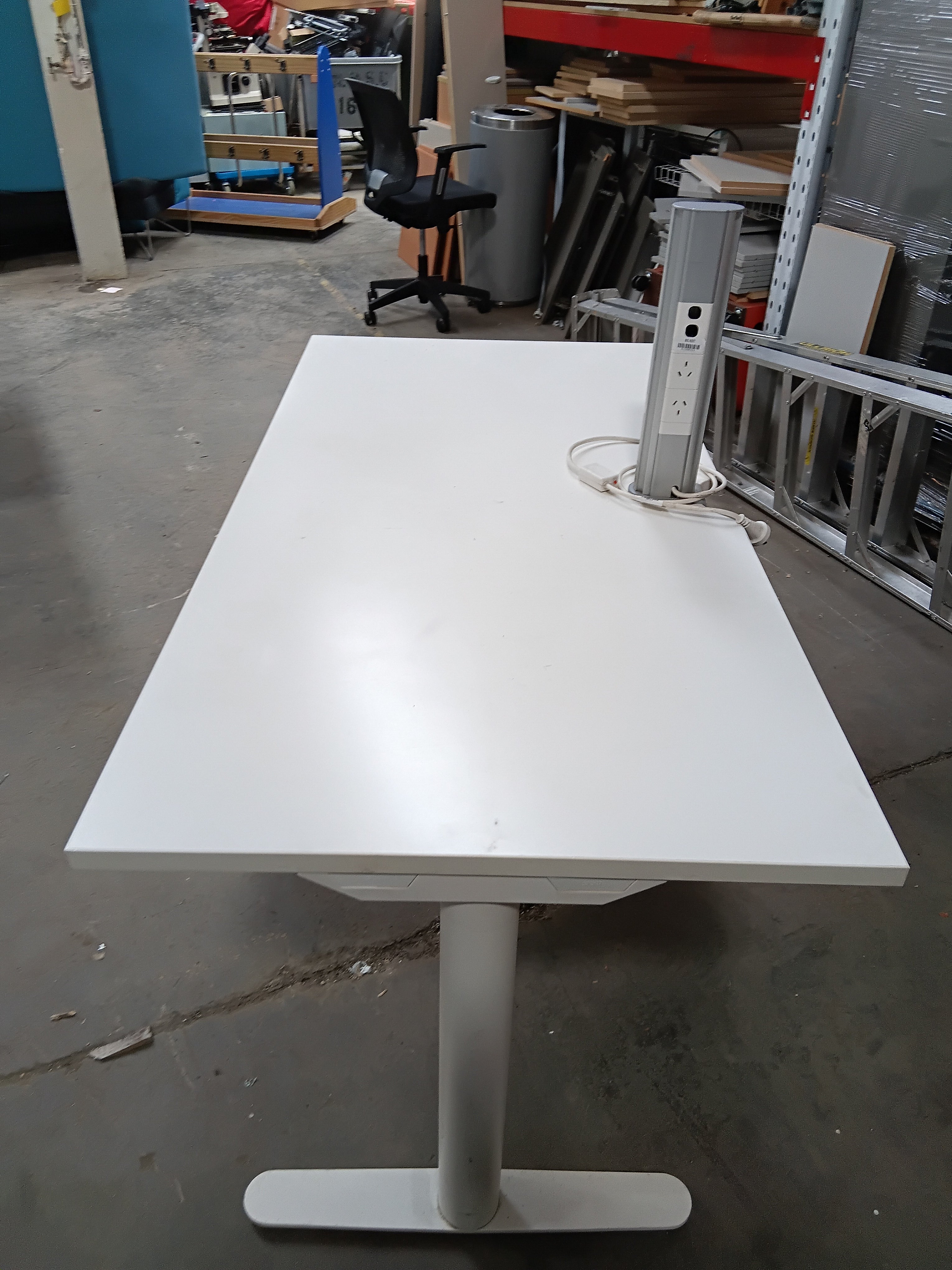 Desk-With Multi Plug