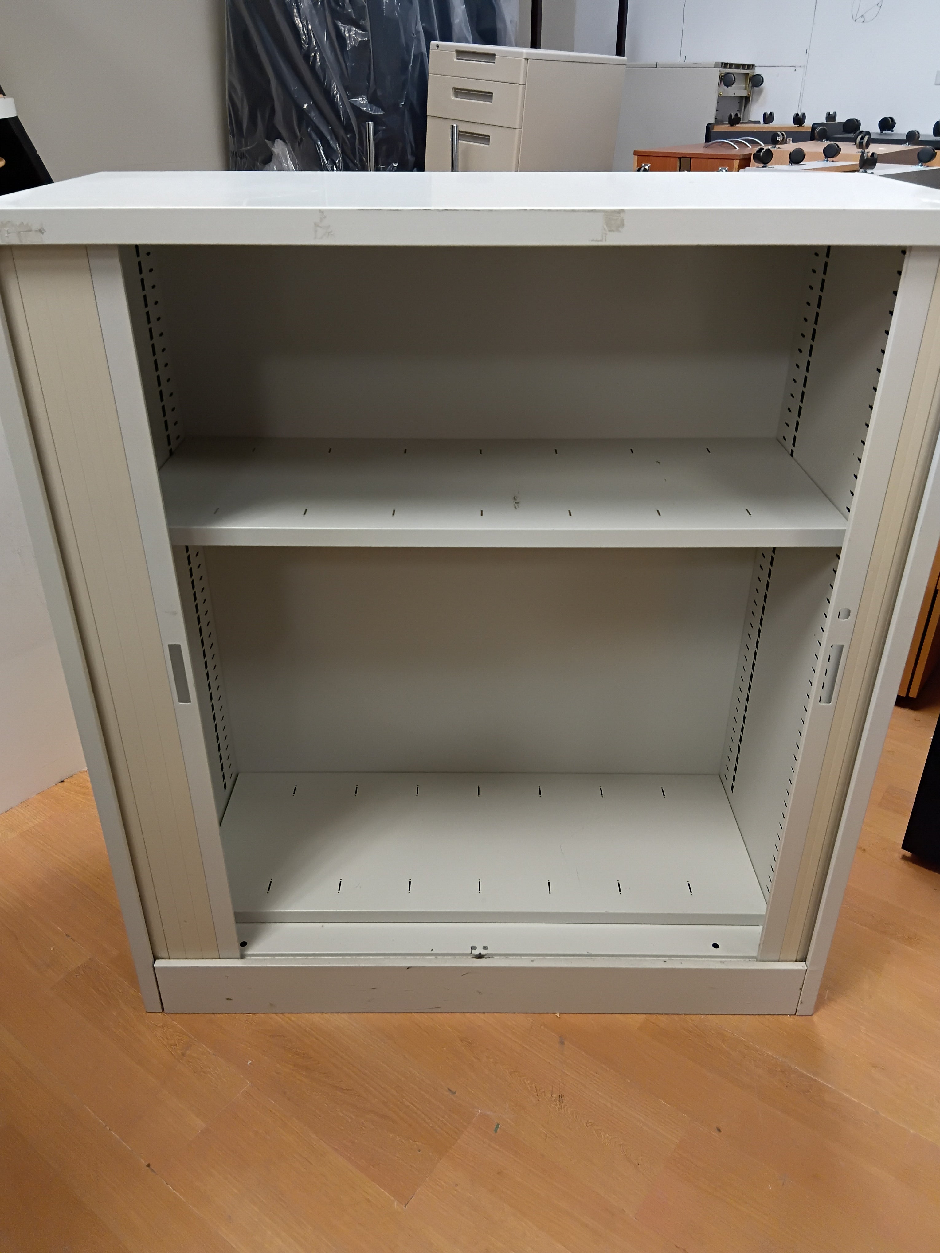 Tambour-No Handles