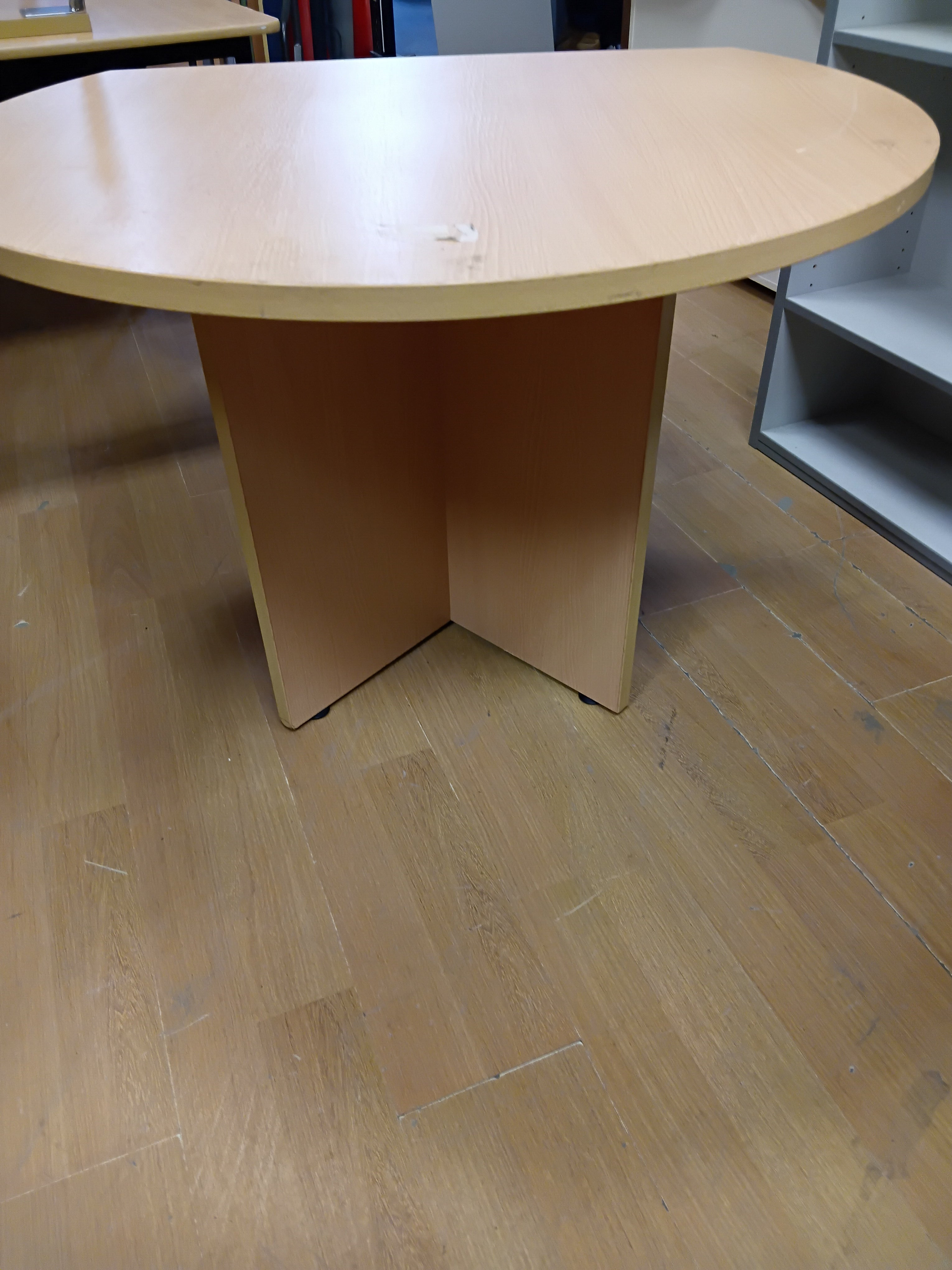 Round Table-Brown