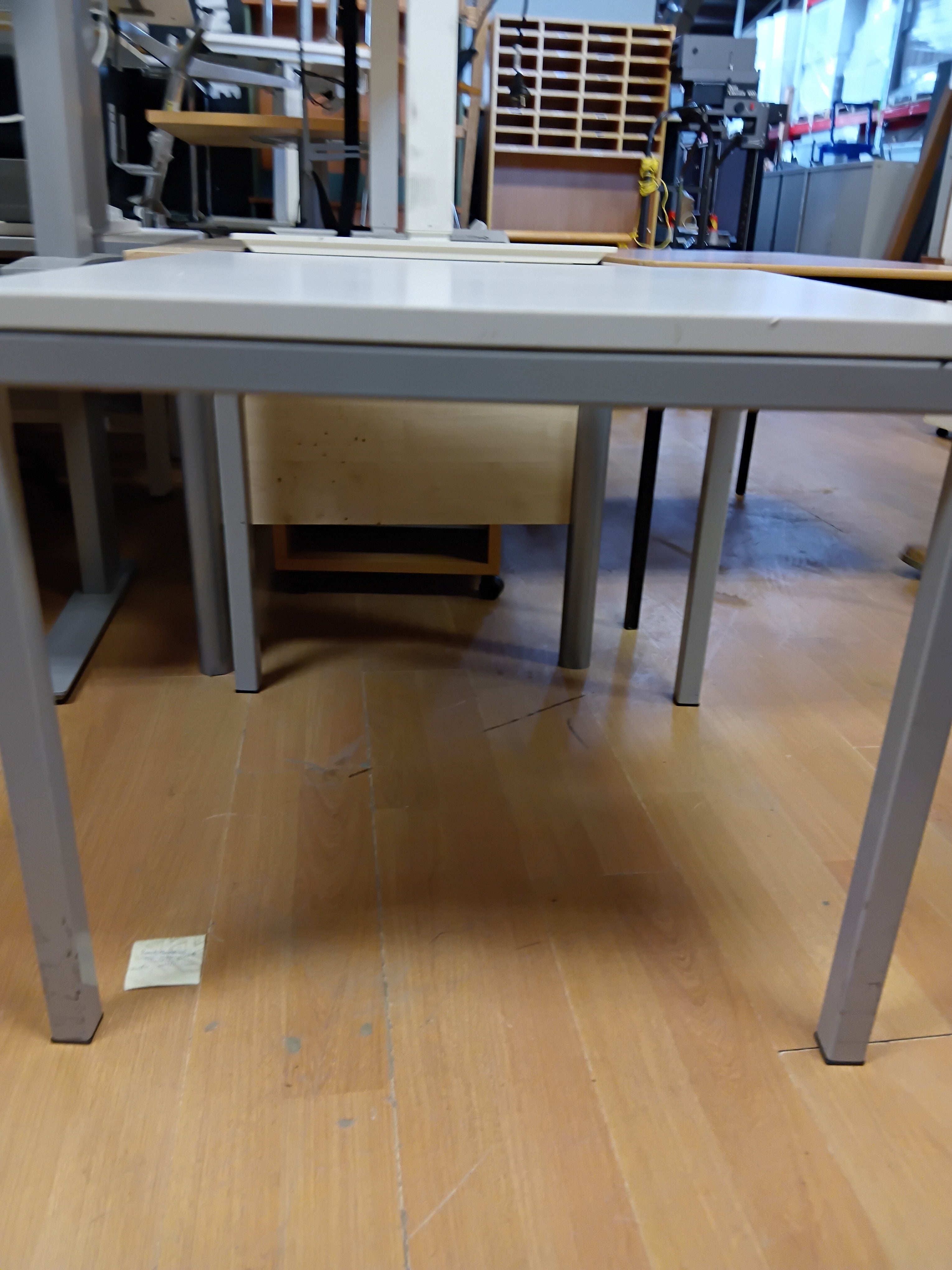Square Table-White
