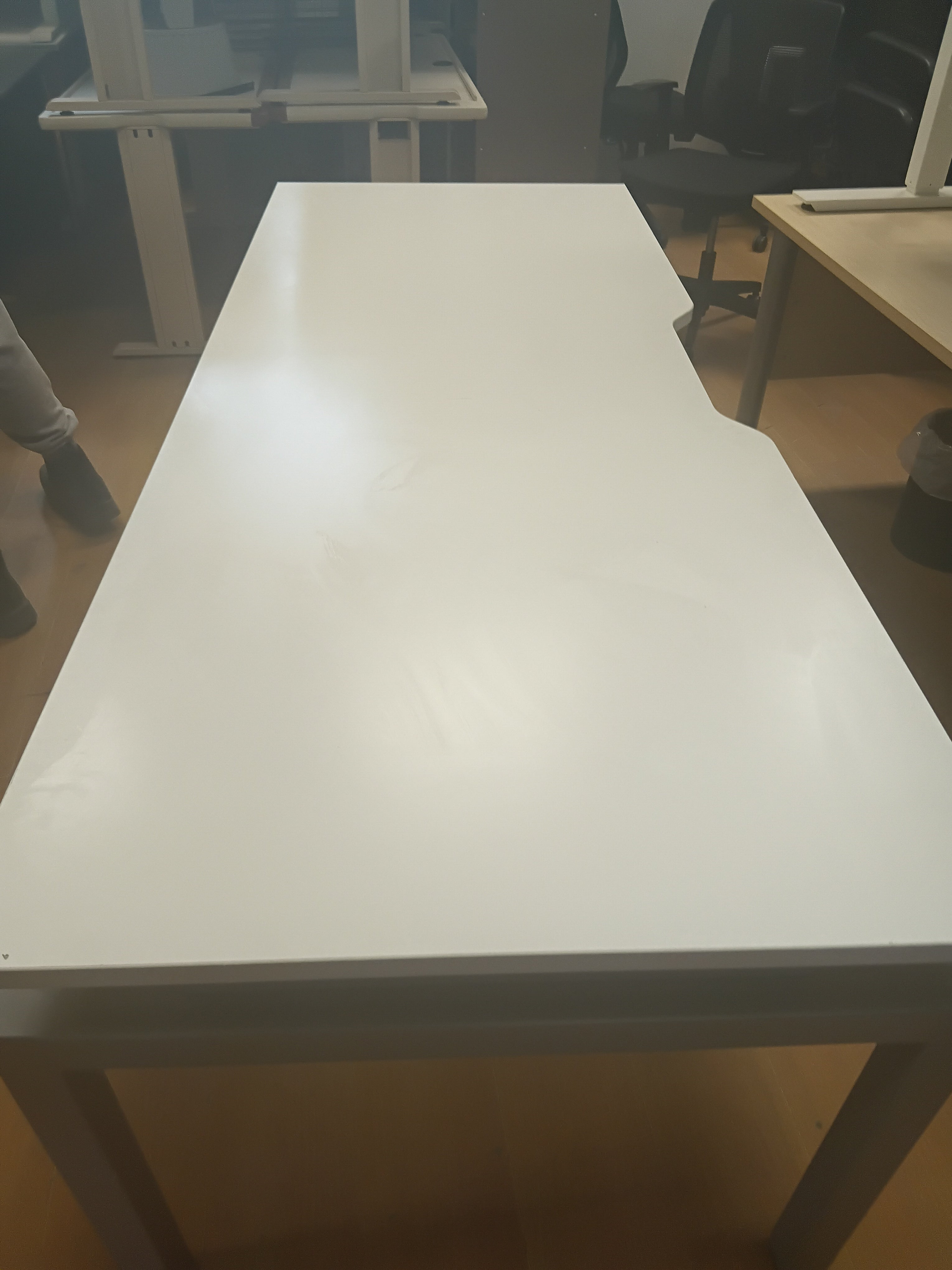 2000mm Desk-White